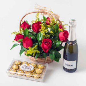 Cesta com 9 Rosas Vermelhas, Chocolate e Espumante